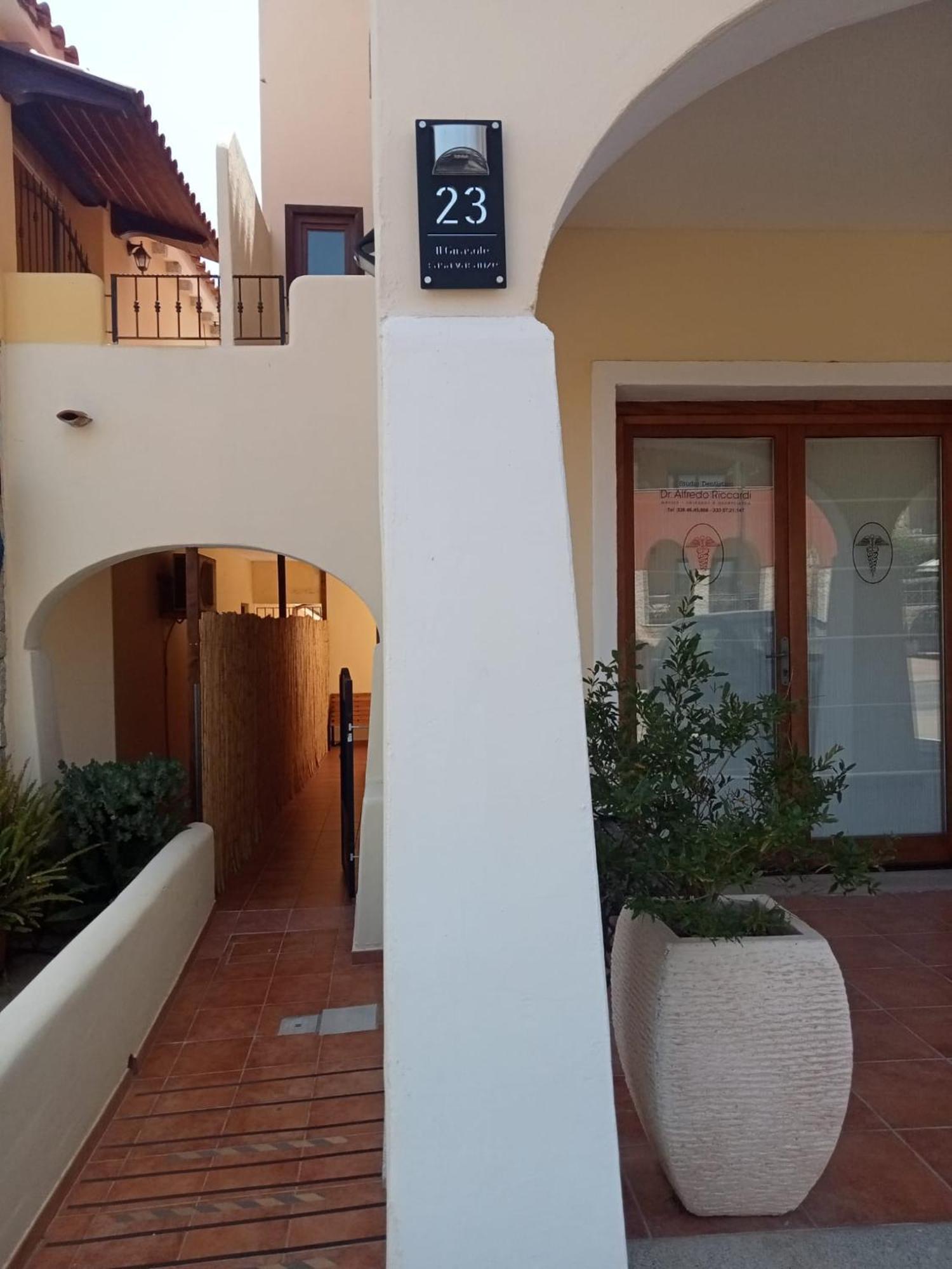 Il Girasole Casa Vacanze Porto San Paolo  Dış mekan fotoğraf